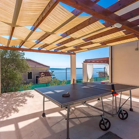 Villa Seaview Lemaro, A 2 Bedroom With 28 Sqm Private Pool In Krilo Jesenice *