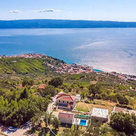 Seaview Lemaro, A 2 Bedroom With 28 Sqm Private Pool In Krilo Villa
