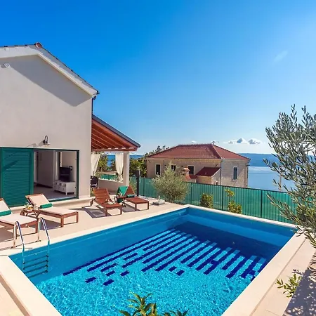Seaview Lemaro, A 2 Bedroom With 28 Sqm Private Pool In Krilo Jesenice Villa Jesenice (Split-Dalmatia)