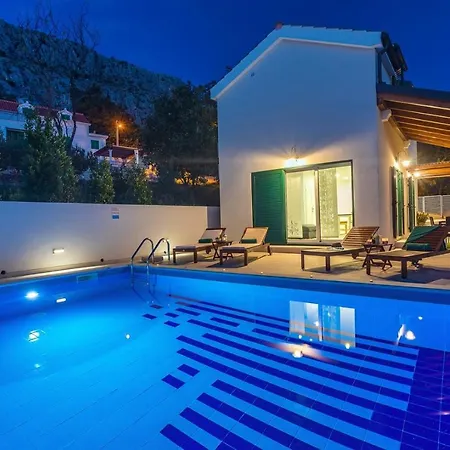 Seaview Lemaro, A 2 Bedroom With 28 Sqm Private Pool In Krilo Jesenice Villa Jesenice (Split-Dalmatia)